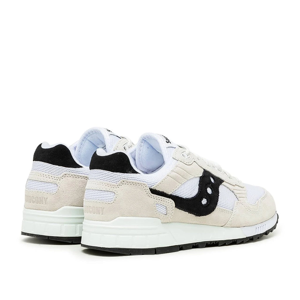 White Saucony Sneakers V1090
