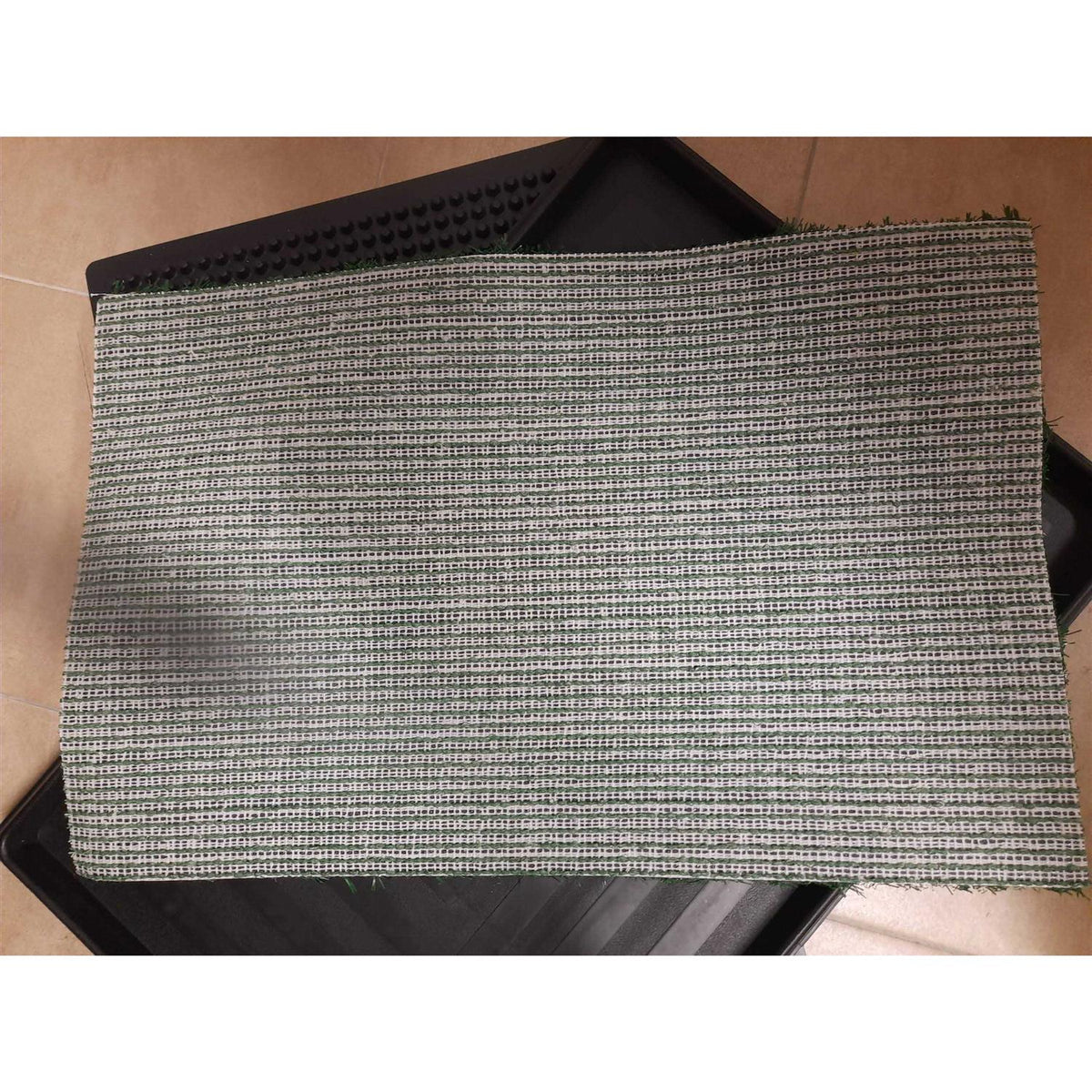 Dog Grass Pad with Tray P84998