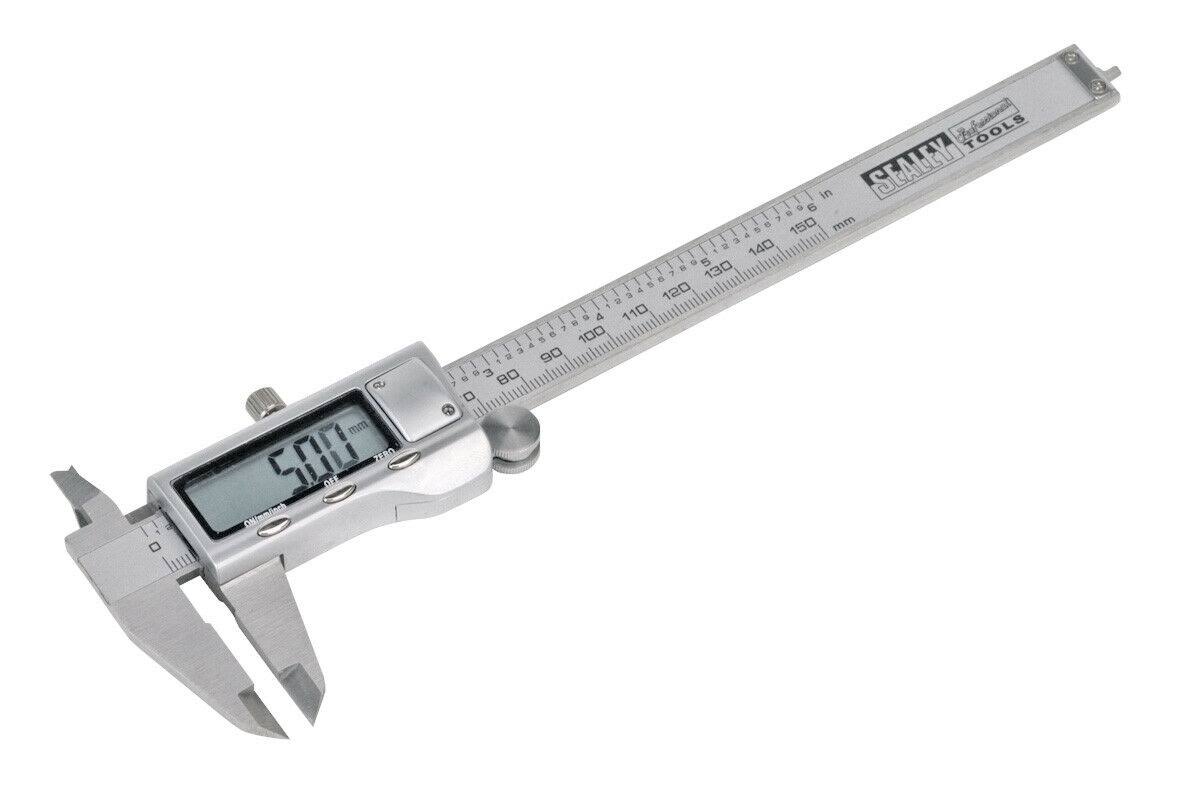 Digital Vernier Calliper 0-150mm/0-6in Stainless Steel Y994391