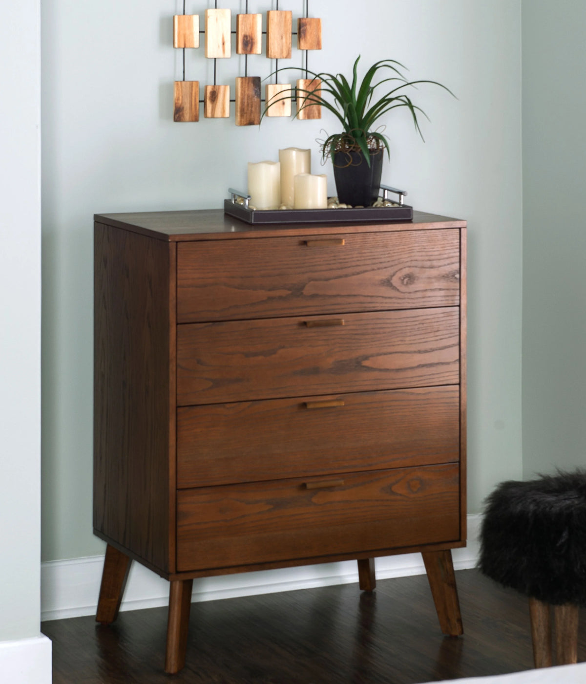 Four Drawer Chest O208