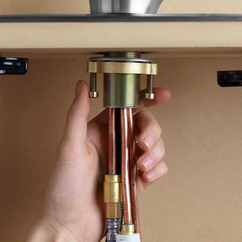 Pull-Down Kitchen Sink Faucet with Soap Dispenser Y2676