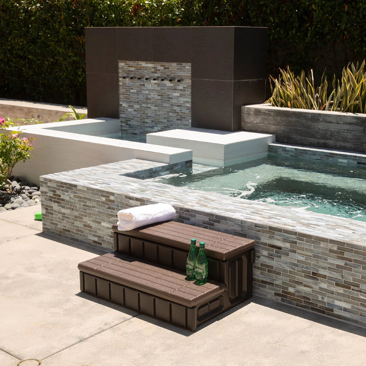36 Spa Step Hot Tub and Spa 2-Step Storage Compartment H704