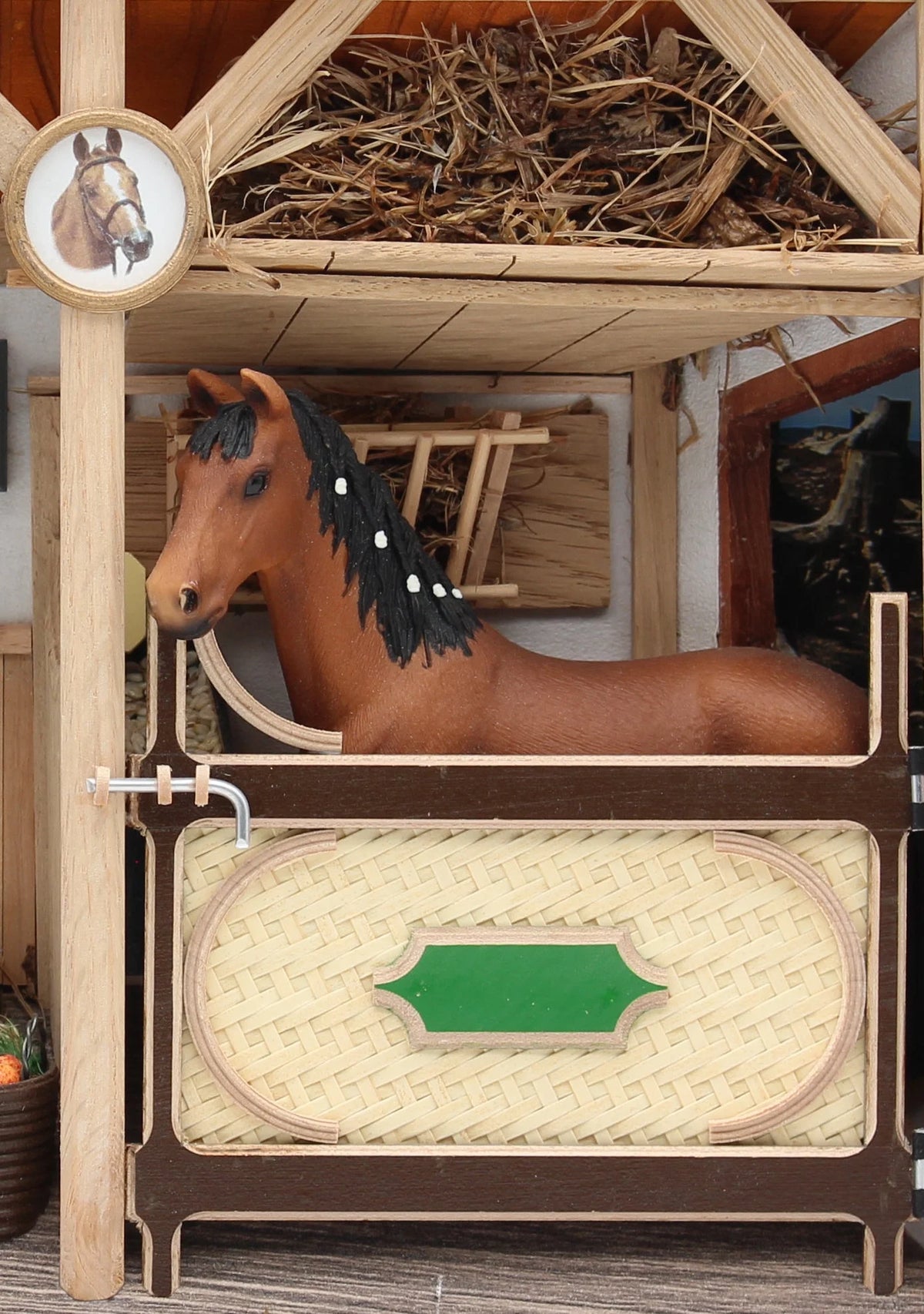 Horse Stable Z560